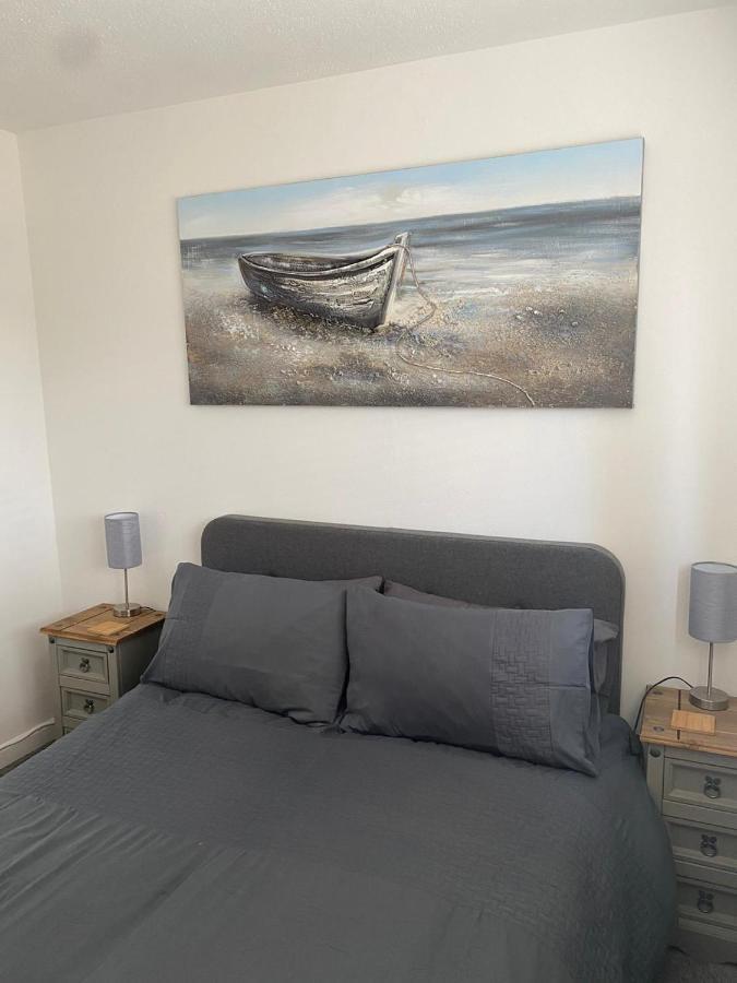 Riverside Park Ground Floor Apartment - St Neots エクステリア 写真