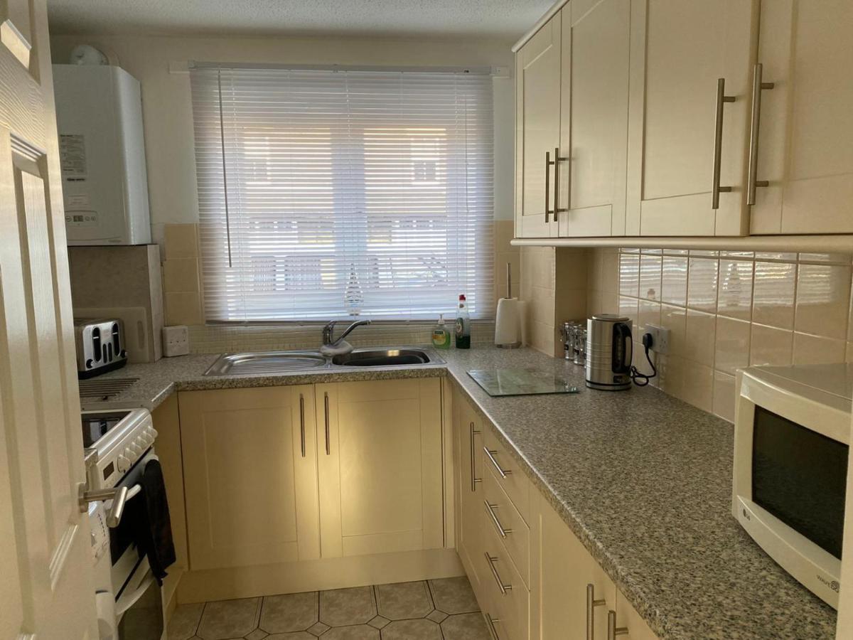 Riverside Park Ground Floor Apartment - St Neots エクステリア 写真
