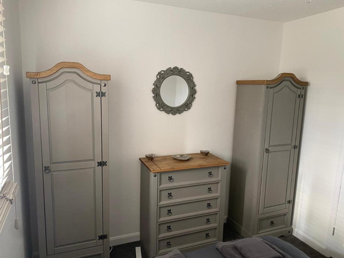 Riverside Park Ground Floor Apartment - St Neots エクステリア 写真